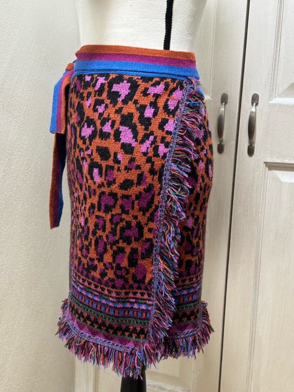 Farm Rio Ainika Tapestry Sweater Wrap Knit Skirt Size L - Picture 3 of 12